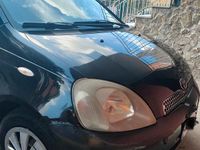 Usata Toyota Yaris 68 CV (50 kW) 2002 Nero Utilitaria