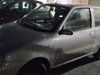 Usata Fiat 600 Anniversary 54 CV (39 kW) 2008 Argento Utilitaria