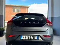 Second-hand Volvo V40 R-Design 120 CP (88 kW) 2019 Gri Berlinǎ