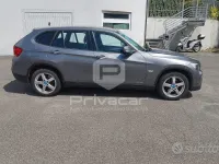 Usata BMW X1 143 CV (105 kW) 2011 Grigio SUV