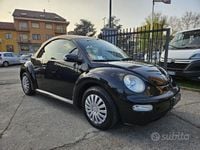 Usata VW New Beetle 101 CV (74 kW) 2005 Nero Utilitaria