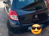 Usata Renault Clio II 75 CV (55 kW) 2011 Nero Berlina