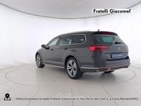 Usata VW Passat Alltrack 200 CV (147 kW) 2023 Grigio Station wagon