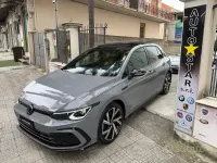 Usata VW Golf VIII R-line 150 CV (110 kW) 2021 Grigio Berlina