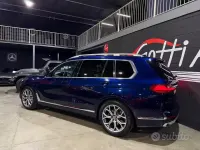 Usata BMW X7 Efficient Dynamics 333 CV (244 kW) 2021 Blu SUV