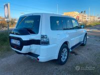 usata Mitsubishi Pajero 3.2 di-d 2015 7 posti