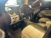 Usata Mercedes B200 Premium 136 CV (100 kW) 2012 Nero Monovolume