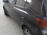 Usata Toyota Yaris 2004 Nero Utilitaria
