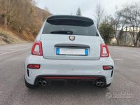 Usata Abarth 695 180 CV (132 kW) 2023 Grigio Utilitaria