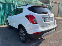 Usata Opel Mokka 110 CV (80 kW) 2017 Bianco SUV