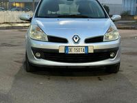 usata Renault Clio anno 2007 gasolio neopatentato 1700