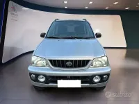 Usata Daihatsu Terios 85 CV (62 kW) 2004 Grigio SUV