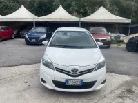 Begagnad Toyota Yaris Active 69 HK (50 kW) 2012 Vit Halvkombi
