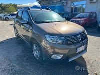 Usata Dacia Sandero Comfort 101 CV (74 kW) 2020 Grigio Berlina