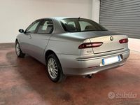 Usata Alfa Romeo 156 Distinctive 116 CV (85 kW) 2003 Grigio Berlina