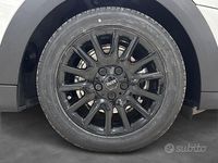 Begagnad Mini Cooper 136 HK (100 kW) 2023 Vit Halvkombi