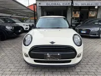 Usata Mini ONE 75 CV (55 kW) 2018 Beige Utilitaria