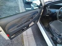 Usata Lancia Ypsilon 54 CV (39 kW) 2000 Bianco Utilitaria