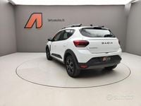 Usata Dacia Sandero Extreme 101 CV (74 kW) 2024 Bianco SUV