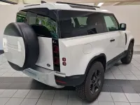 Käytetty Land Rover Defender S 200 HP (147 kW) 2021 Valkoinen Katumaasturi