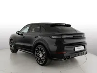 Nuova Porsche Cayenne 2026 Nero cromite metallizzato SUV