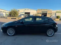 Käytetty Opel Astra Innovation 110 HP (80 kW) 2016 Musta Sedan
