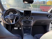 Usata Mercedes A180 Premium 122 CV (89 kW) 2014 Bianco Berlina