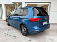 Usata VW Touran Business 116 CV (85 kW) 2018 Blu/azzurro Monovolume