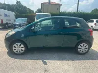 Usata Toyota Yaris Sol 69 CV (50 kW) 2006 Verde Utilitaria