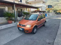 Usata Fiat Panda Climbing 60 CV (44 kW) 2009 Arancione Utilitaria