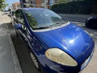 Usata Fiat Grande Punto 65 CV (47 kW) 2006 Bluazzurro Utilitaria