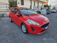 Usata Ford Fiesta 75 CV (55 kW) 2021 Rosso Utilitaria