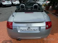 Usata Audi TT Roadster 179 CV (131 kW) 2000 Argento Cabrio