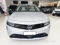 Usata Opel Astra Business 131 CV (96 kW) 2023 Argento Utilitaria