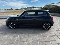 Usata Mini Cooper D 116 CV (85 kW) 2018 Nero Utilitaria