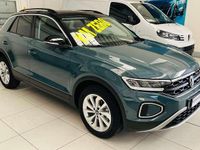 Nuova VW T-Roc Edition 116 CV (85 kW) 2025 Petroleum blue SUV