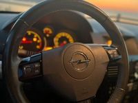 Usata Opel Astra 110 CV (80 kW) 2009 Nero Station wagon