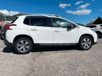 Usata Peugeot 2008 Allure 82 CV (60 kW) 2016 Bianco SUV