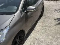Usata Peugeot 208 Allure 95 CV (69 kW) 2014 Utilitaria