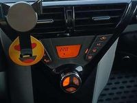 Usata Toyota iQ Executive 101 CV (74 kW) 2010 Grigio Utilitaria