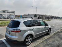 Begagnad Ford S-MAX Titanium 145 HK (106 kW) 2007 Minibuss