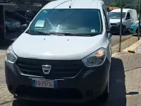 Usata Dacia Dokker Ambiance 82 CV (60 kW) 2015 Bianco Monovolume