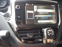 Usata Peugeot 208 92 CV (67 kW) 2013 Bianco Utilitaria