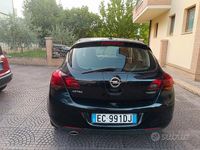 Usata Opel Astra Cosmo 180 CV (132 kW) 2010 Nero Berlina