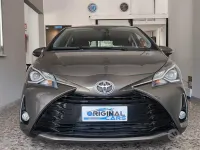 Usata Toyota Yaris Lounge 69 CV (50 kW) 2018 Marrone Berlina