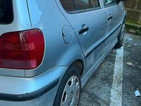 Usata VW Polo Comfortline 75 CV (55 kW) 2000 Grigio Berlina