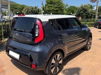Usata Kia Soul 136 CV (100 kW) 2015 Bicolor con tettino bianco SUV