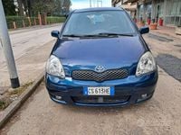 Usata Toyota Yaris 65 CV (47 kW) 2004 Blu Berlina