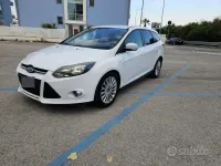 Usata Ford Focus 163 CV (119 kW) 2012 Bianco Station wagon