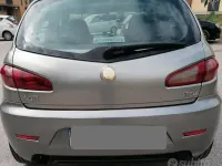 Usata Alfa Romeo 147 120 CV (88 kW) 2007 Grigio Utilitaria